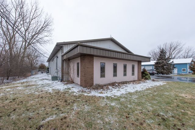 3401 16th St, Zion, IL 60099